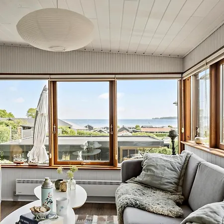 3 Bedroom Cozy In Juelsminde
