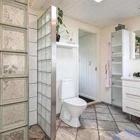 3 Bedroom Cozy In Juelsminde Hébergement de vacances Sonderby (Midtjylland)