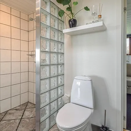 Hébergement de vacances 3 Bedroom Cozy In Juelsminde *